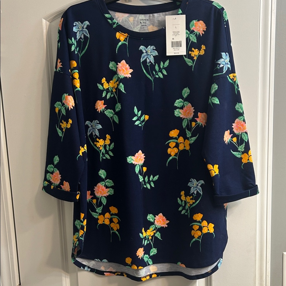 Crown & Ivy Dark Blue Floral 3/4 Sleeve Tee